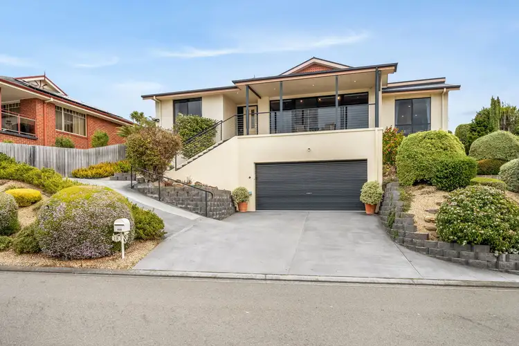 18 Macrobertsons Terrace, Claremont TAS 7011