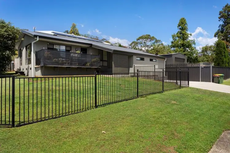 2 Windara Close