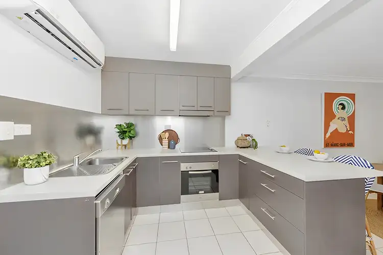 Second view of Homely unit listing, 4/3 Falcon Street, Rowes Bay QLD 4810