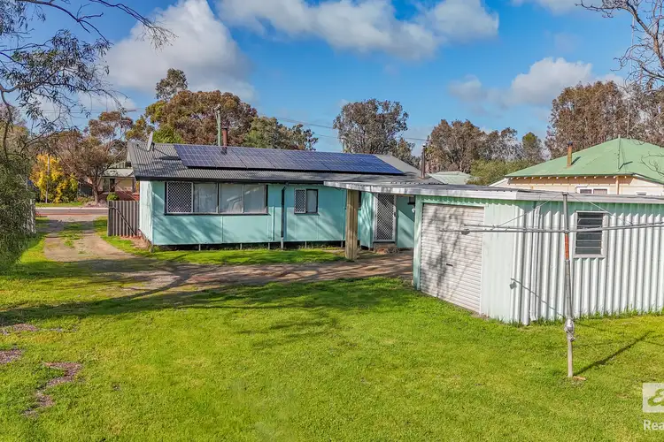 4 Forward Street, Northam WA 6401