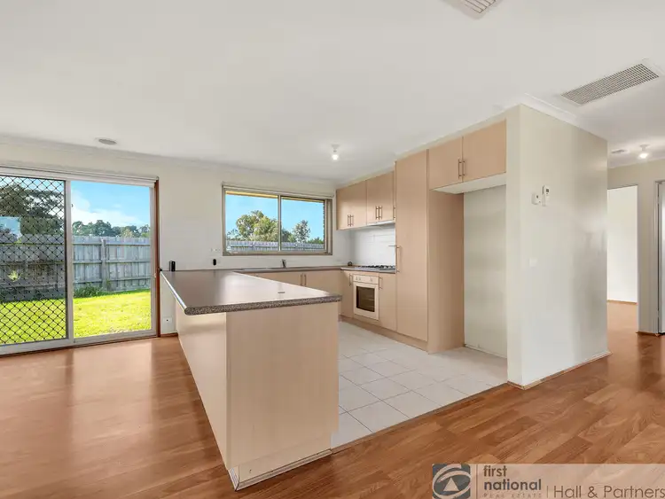 Fifth view of Homely unit listing, 2/3 Parkview Close, Dandenong VIC 3175