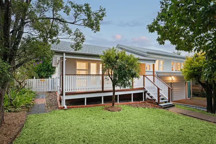27 Condong Street, Mansfield QLD 4122