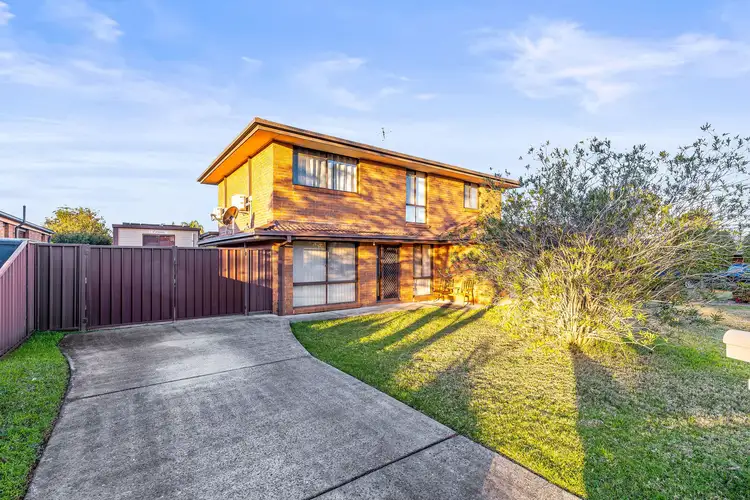 17 Primrose Circuit, Claremont Meadows NSW 2747