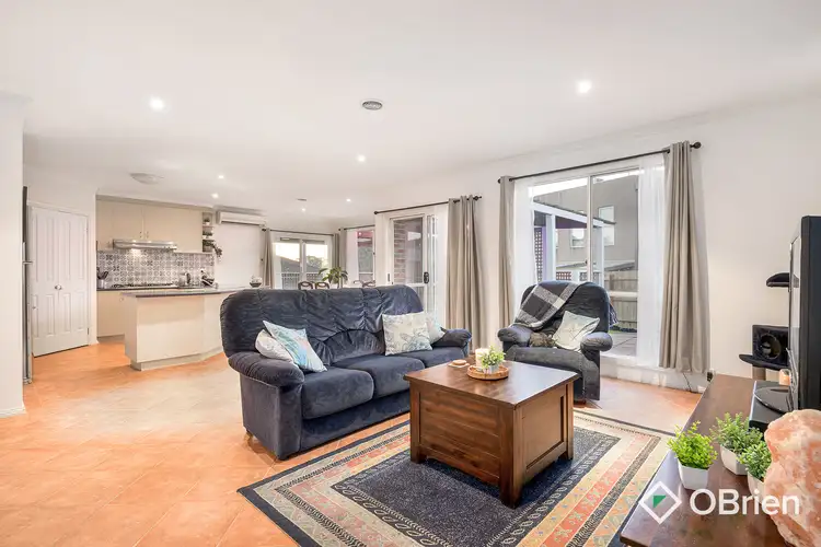 Second view of Homely house listing, 8 Whiting Court, Skye VIC 3977