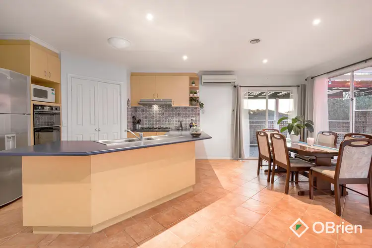 Fourth view of Homely house listing, 8 Whiting Court, Skye VIC 3977