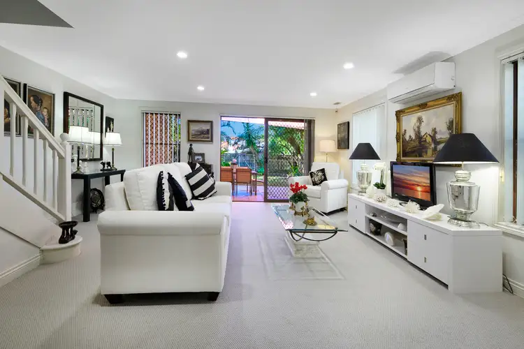 6/43 St Kevins Avenue