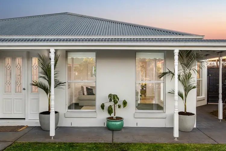 Main view of Homely house listing, 5 Oakwood Crescent, Waurn Ponds VIC 3216