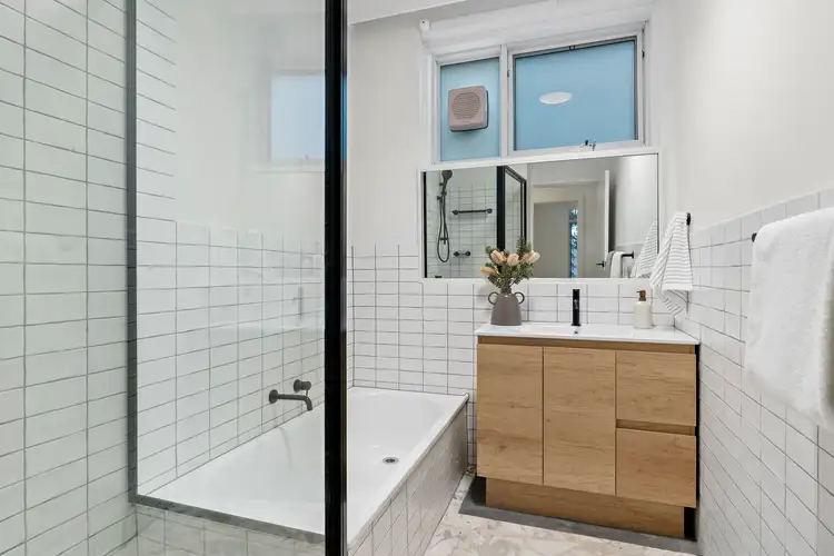 Fifth view of Homely apartment listing, 2/9 Narong Road, Caulfield North VIC 3161