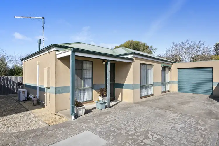 2/107 Latrobe Street, Redan VIC 3350