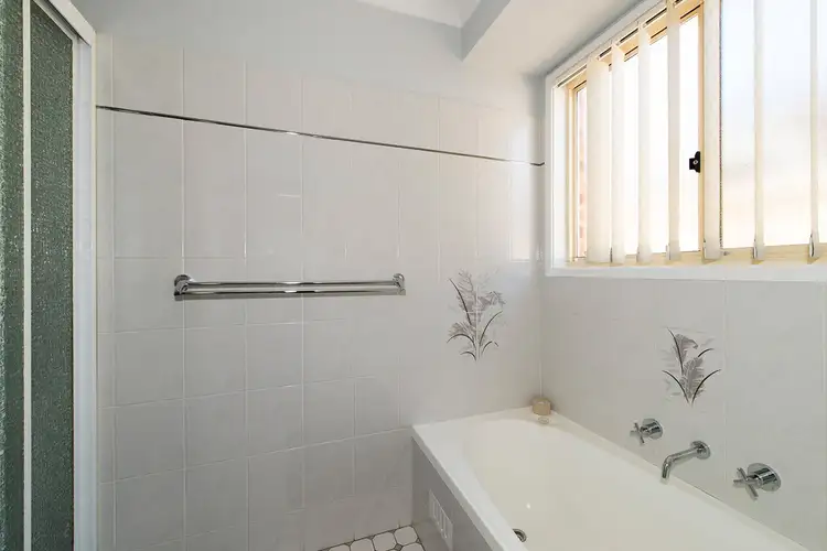 Fifth view of Homely house listing, 10 Pearra Way, Claremont Meadows NSW 2747