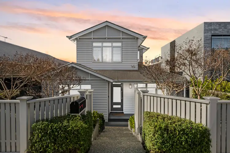 10 Ngarveno Street, Moonee Ponds VIC 3039