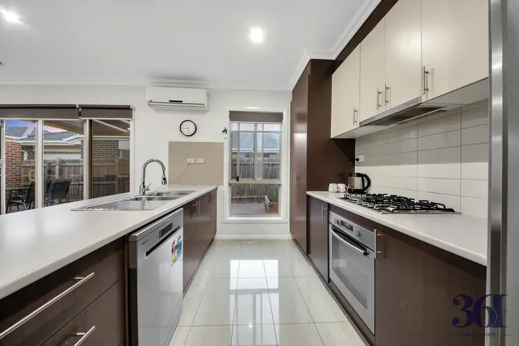 Sixth view of Homely house listing, 2/7 Reidy Rise, Harkness VIC 3337