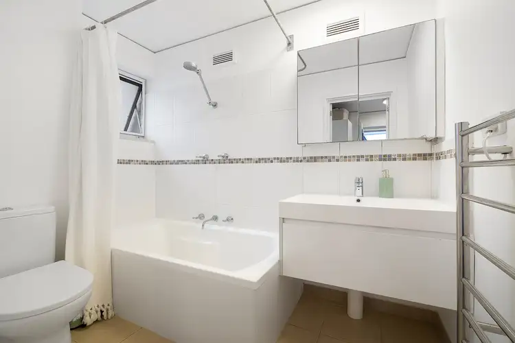 Fifth view of Homely unit listing, 5/15 The Avenue, Collaroy NSW 2097