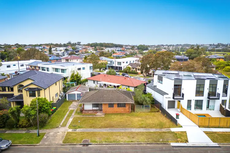 Second view of Homely house listing, 53 Eyre Street, Chifley NSW 2036