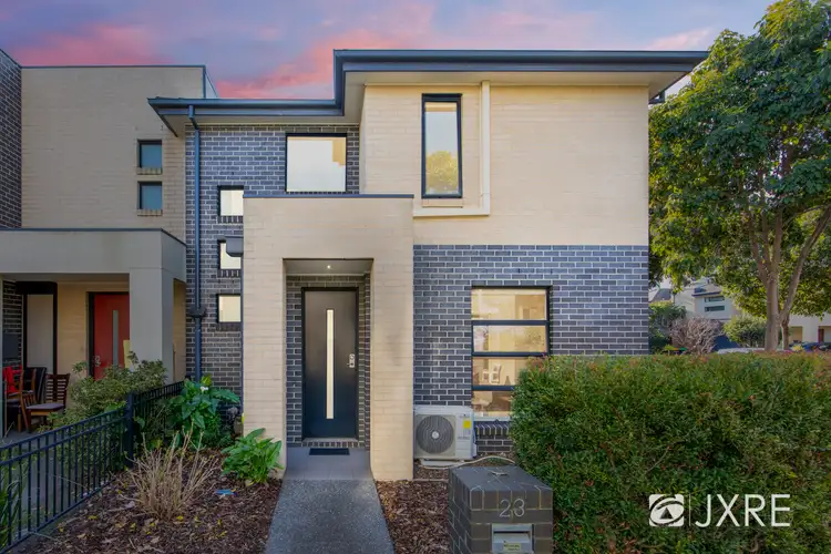23 Crimson Grove, Clayton South VIC 3169