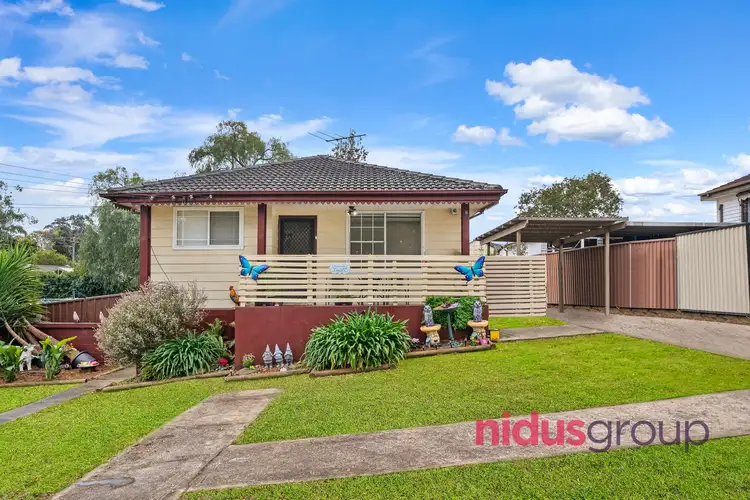8 Mikkelsen Avenue, Tregear NSW 2770