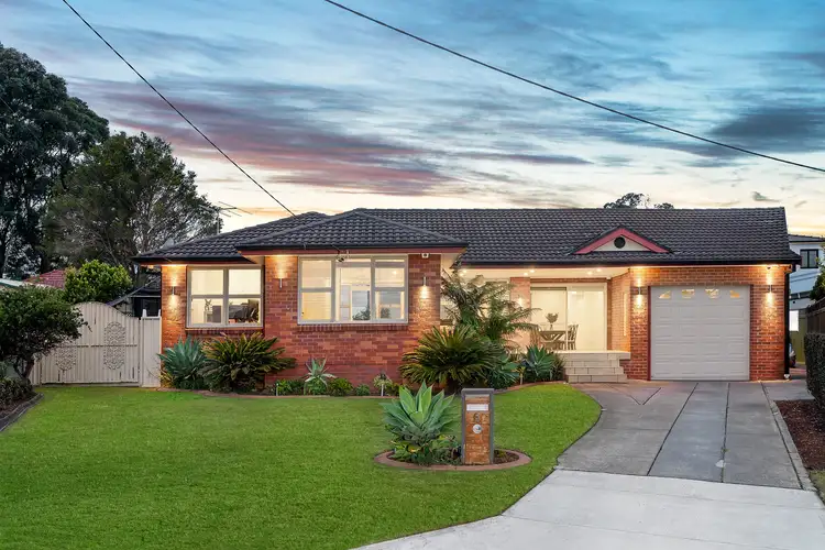 6 Garden Place, Picnic Point NSW 2213
