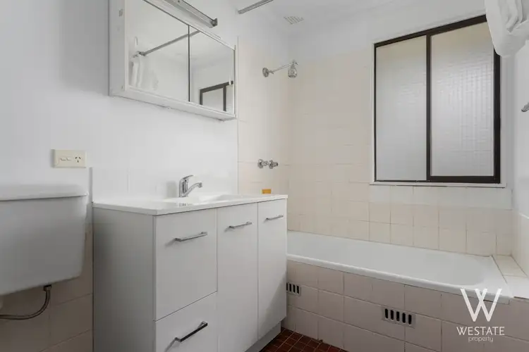 Fourth view of Homely semi-detached listing, 2/32 Bonnor Street, Kelso NSW 2795