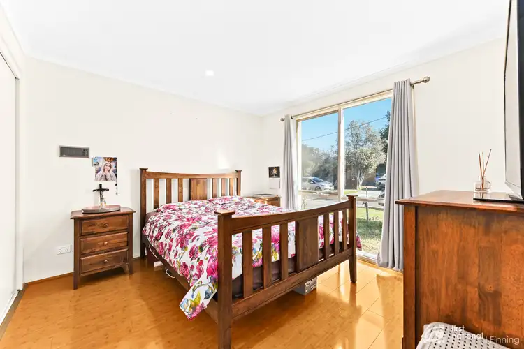 Sixth view of Homely house listing, 6 Jindalee Gardens, Cranbourne West VIC 3977