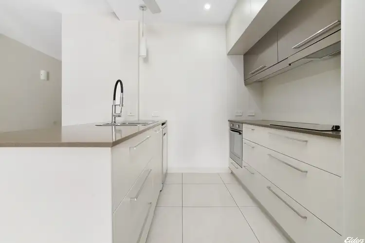 Fifth view of Homely apartment listing, 4/3 Manton Street, Darwin City NT 800