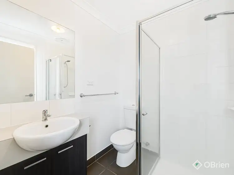 Seventh view of Homely house listing, 1/2 Glamis Court, Derrimut VIC 3026