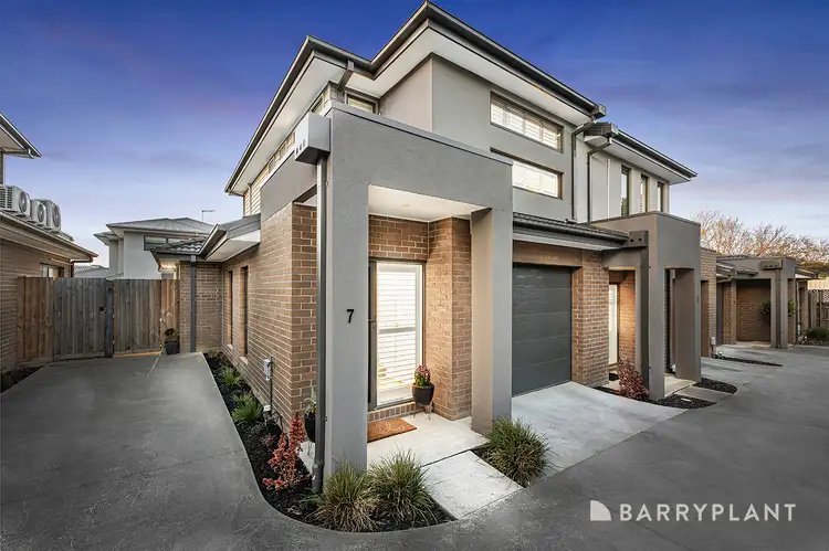 7 Scarlett Close, Kilsyth VIC 3137