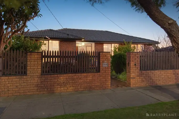 4 Henderson Road, Keysborough VIC 3173