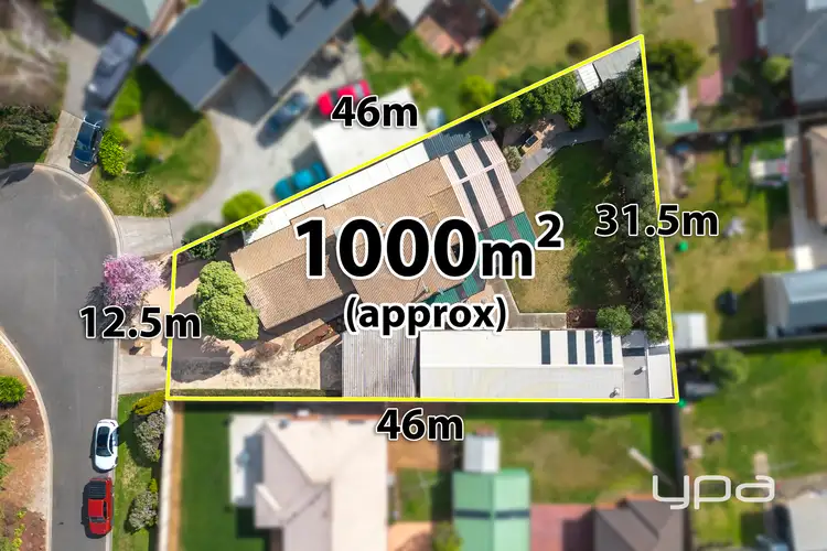 6 Collyer Close, Brookfield VIC 3338