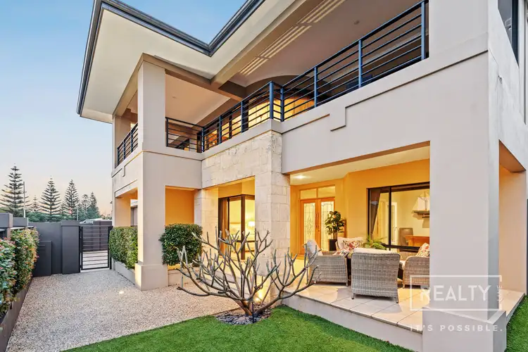 33 Curacao Lane, Hillarys WA 6025