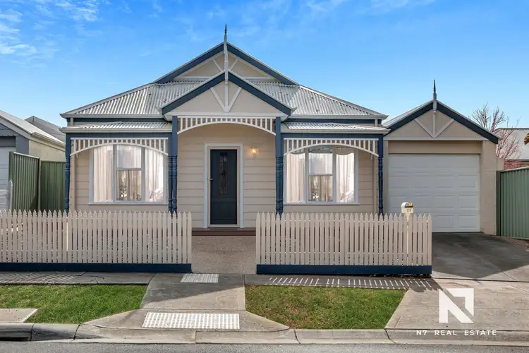 33 Asthima Way, Caroline Springs VIC 3023