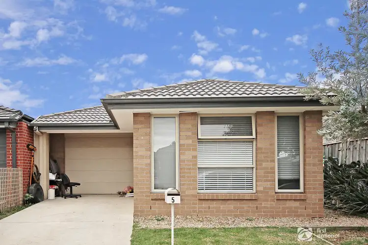 5 Mossey Crescent, Cranbourne East VIC 3977