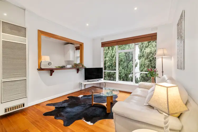 48/10 Acland Street, St Kilda VIC 3182