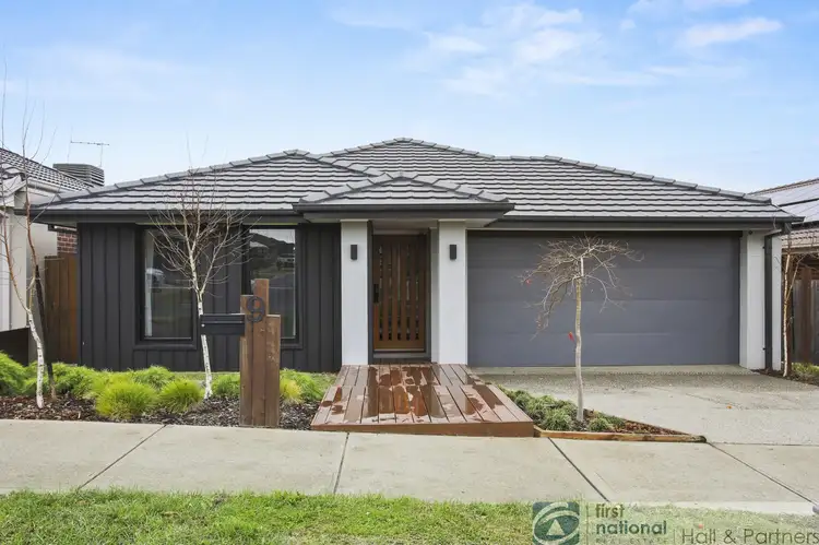 9 Orrong Drive