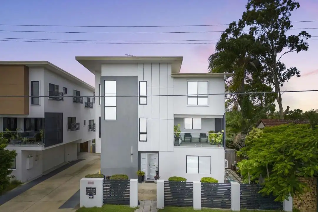 Main view of Homely townhouse listing, 1/727 Old Cleveland Road, Carina QLD 4152