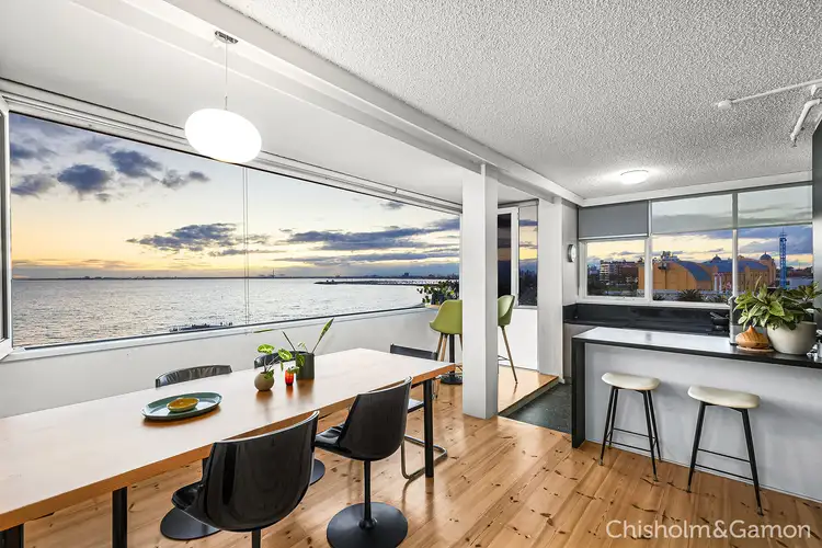 6B/12 Marine Parade, St Kilda VIC 3182