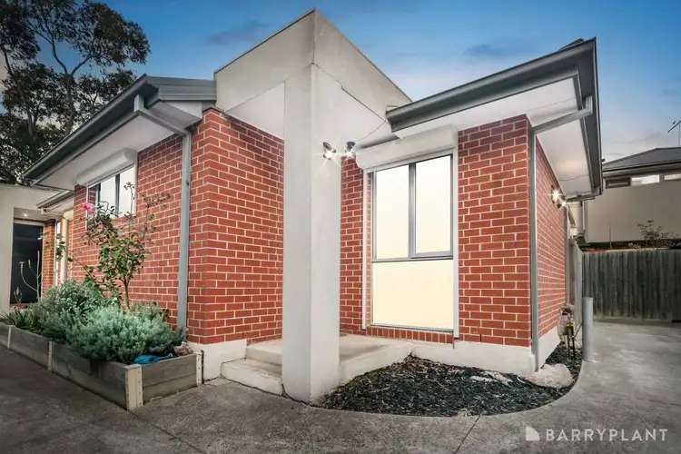 Second view of Homely unit listing, 2/50 Douglas Avenue, St Albans VIC 3021