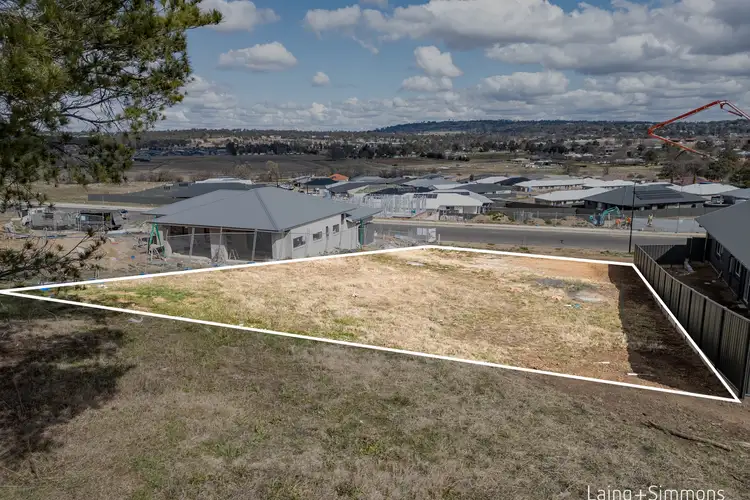 38 Honeysuckle Drive, Armidale NSW 2350