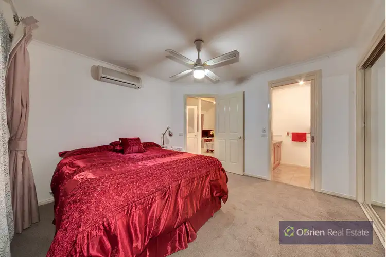 Fourth view of Homely house listing, 6 Fraser Court, Cranbourne North VIC 3977