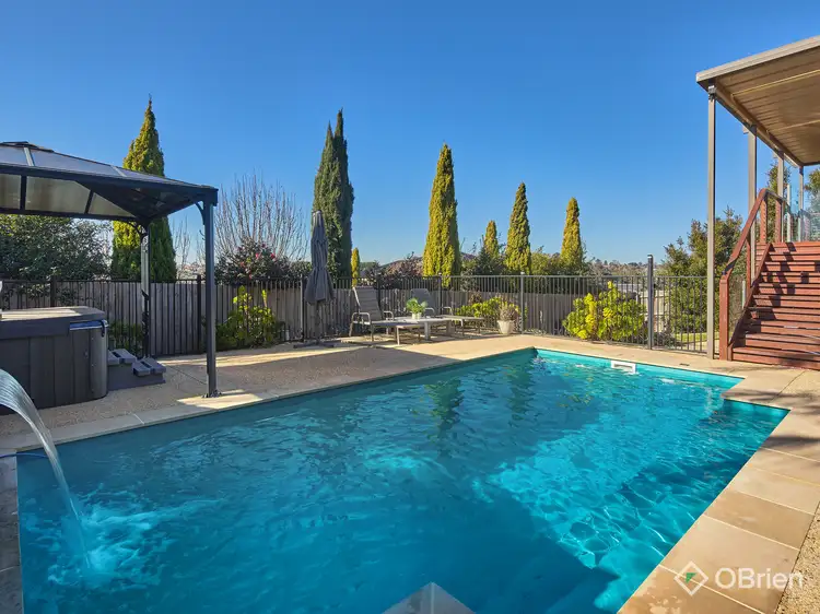 Sixth view of Homely house listing, 5 Cypress Court, Drouin VIC 3818