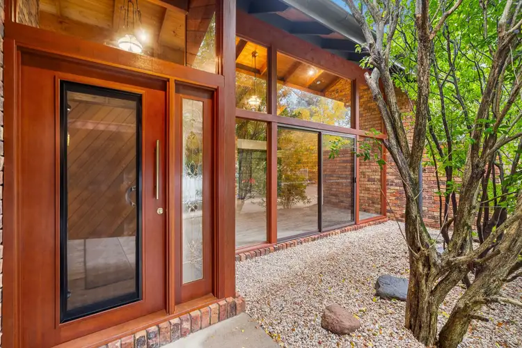 26 Phillip Crescent, Barellan Point QLD 4306