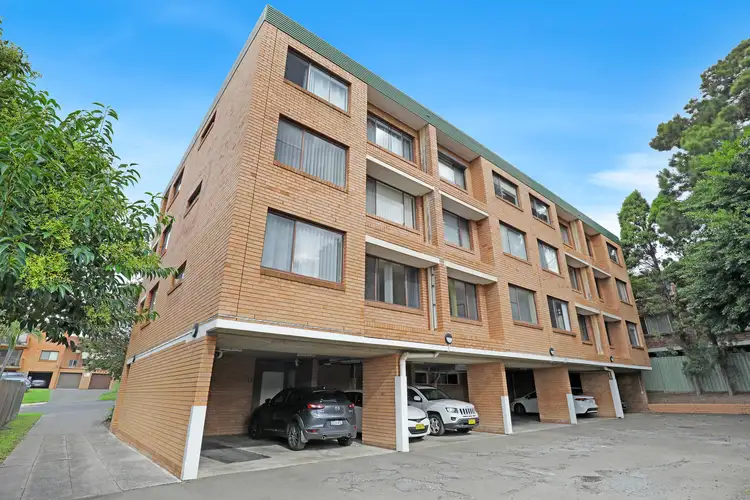 Main view of Homely unit listing, 1/2-4 Keira Street, Wollongong NSW 2500