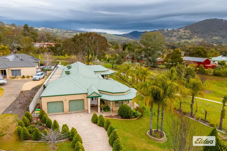 8 Argyle Way, West Wodonga VIC 3690