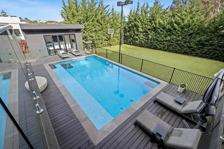 11 Fawkner Avenue, Blairgowrie VIC 3942