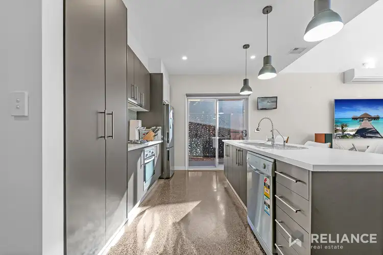 Fifth view of Homely house listing, 7 Lightwood Green, Caroline Springs VIC 3023