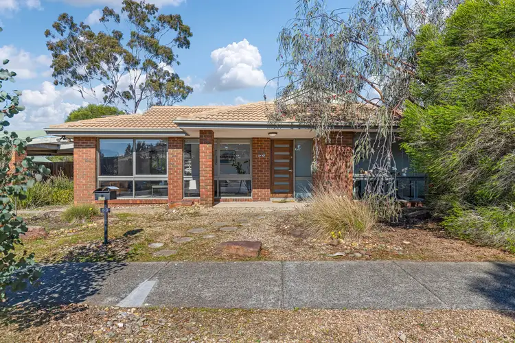 53 Dunrossil Drive, Sunbury VIC 3429