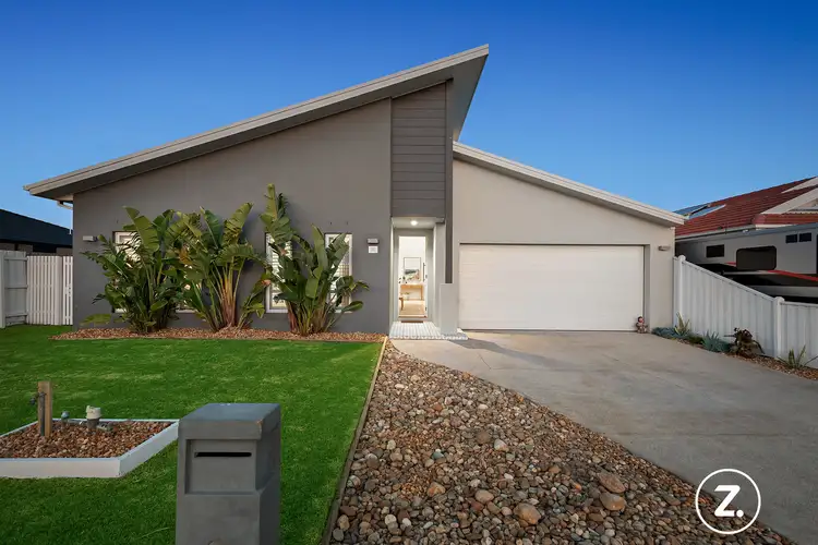 11 Maurice Super Avenue, Lang Lang VIC 3984