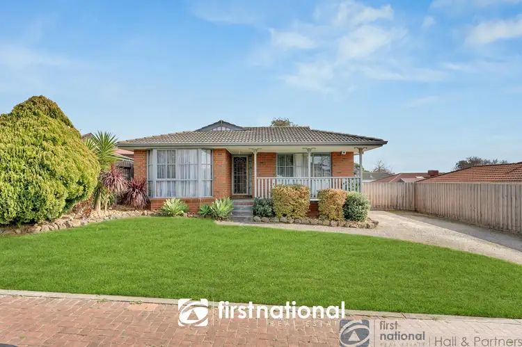 Second view of Homely house listing, 8 James Court, Narre Warren VIC 3805