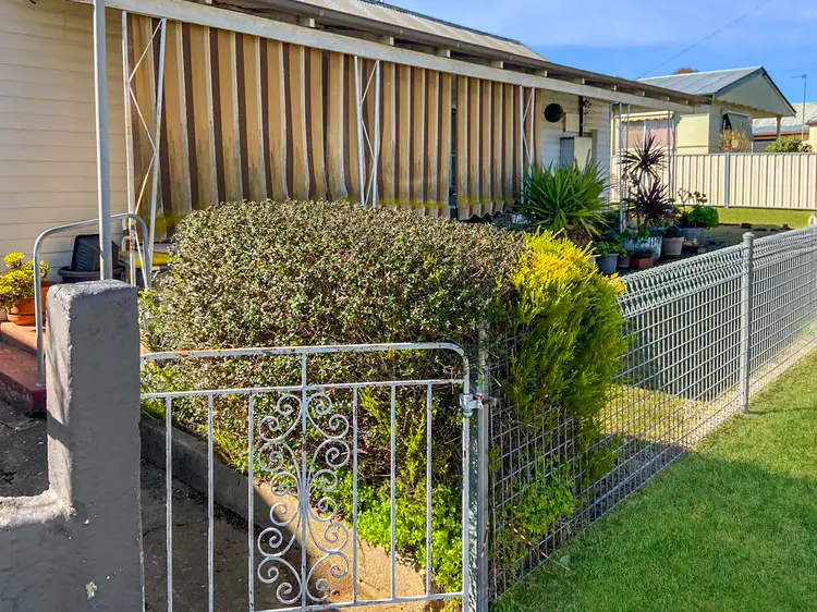 4 Parkes Street, Cowra NSW 2794