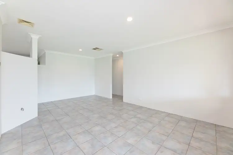 Seventh view of Homely house listing, 5 Eliot Close, Parmelia WA 6167