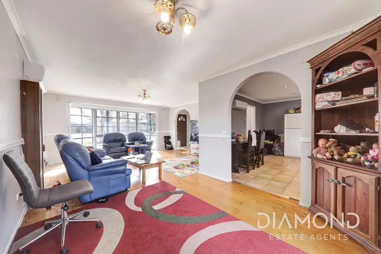 Second view of Homely house listing, 8 Evelyne Avenue, Cranbourne VIC 3977